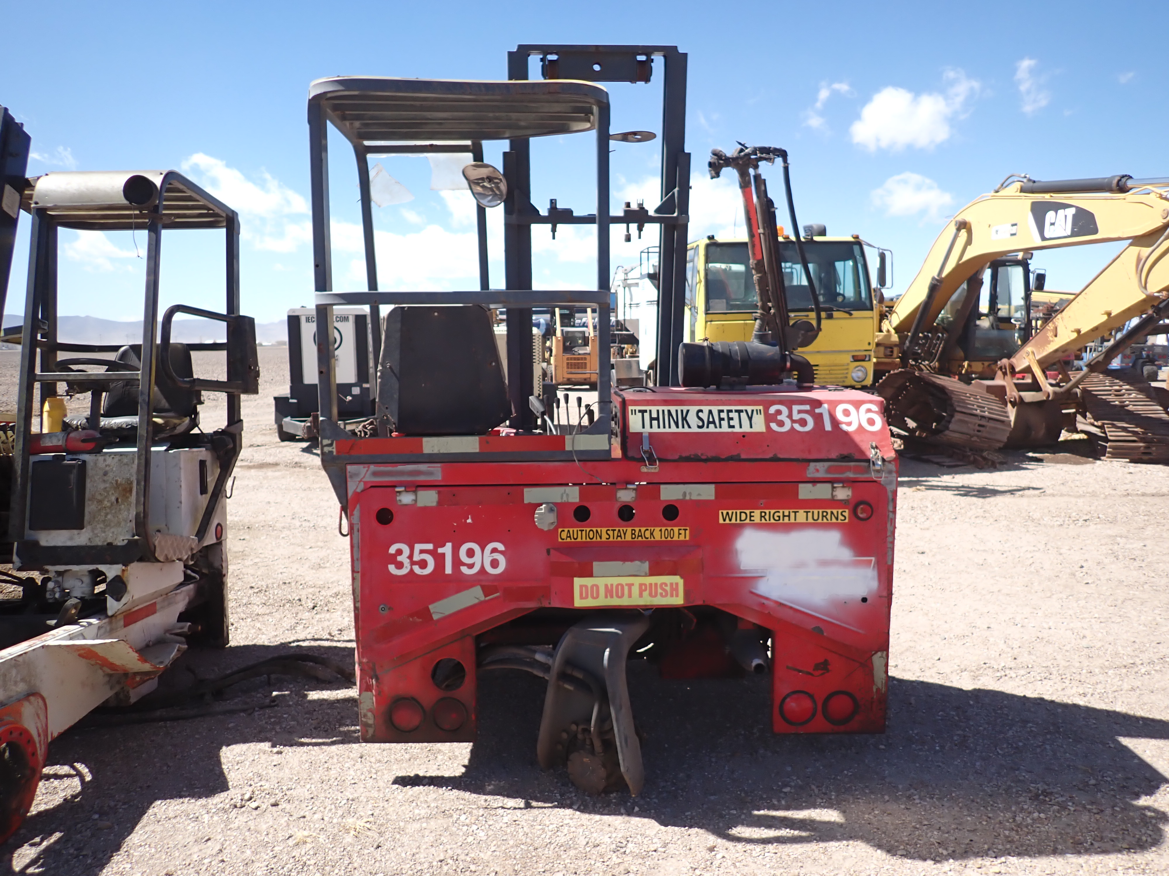 ./imagenes/INVOICE/2019/16568/MONTACARGAS MOFFETT_M5000 (9).JPG